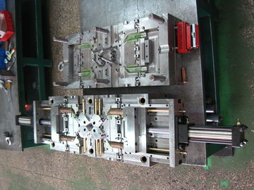 Moldmasterの熱いランナーの4つの揚げべらとのプラスチック注入型LKMの標準